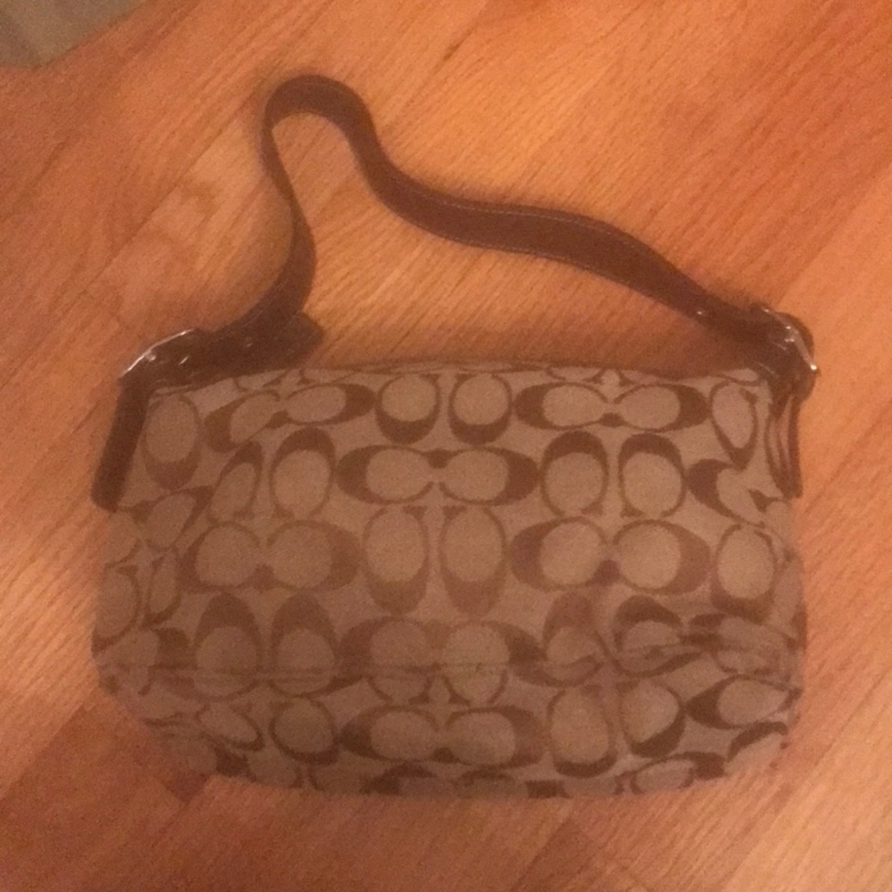 Coach Purse - Picture 2 of 4